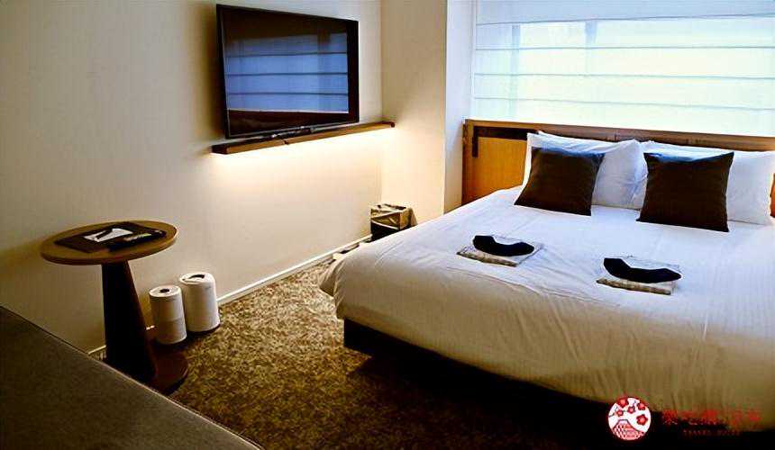 经济下行，普通人发财第一步：禁欲