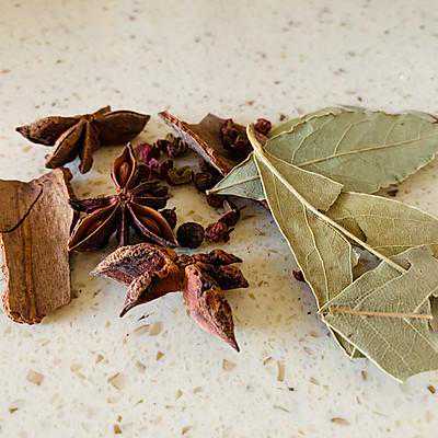 请客吃饭，别一言不发当“哑巴”，高情商开场白来了，万能好用！