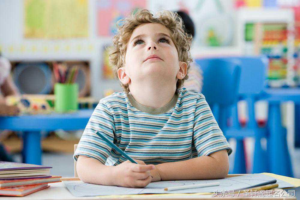 手相透漏你的贫穷富贵，财富全在手里